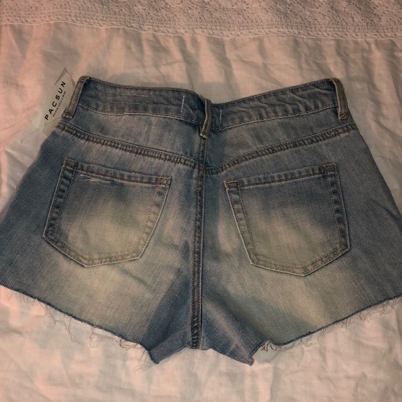 PacSun Jean Shorts - Picture 2 of 2